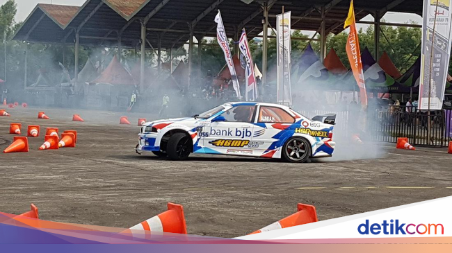  Mobil  Bisa Ngesot Apa yang Paling Murah 