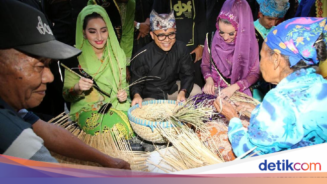 Asyiknya Rekreasi dan Belanja Kerajinan di Festival Bambu Asyiknya Rekreasi dan Belanja Kerajinan di Festival Bambu