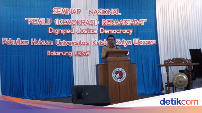 Kaus '2019 Ganti Presiden' di Debat Cagub, Ini Kata Mendagri Kaus '2019 Ganti Presiden' di Debat Cagub, Ini Kata Mendagri
