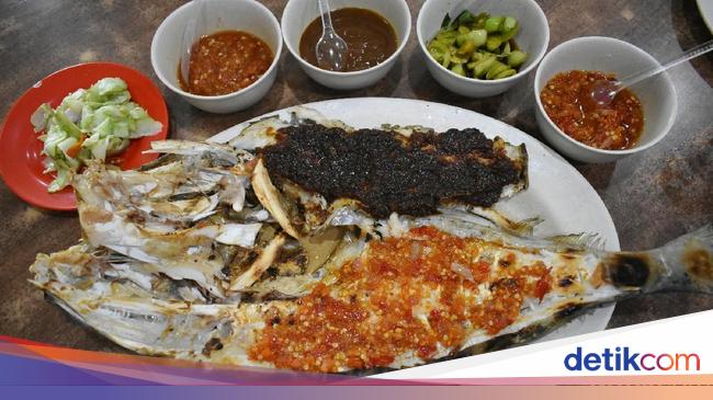 RM Ujung Pandang Nikmat Banget Ikan Sukang Bakar Bumbu 