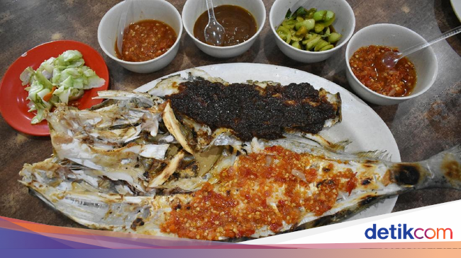 RM. Ujung Pandang: Nikmat Banget! Ikan Sukang Bakar Bumbu 