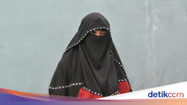 Suami Sebut Susah Komunikasi dengan Indadari yang Menuju Global March to Gaza