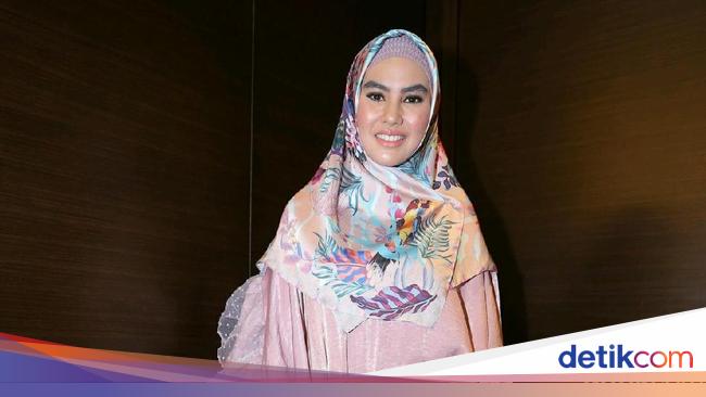 Gara-gara Baju, Kartika Putri Dituding Hamil