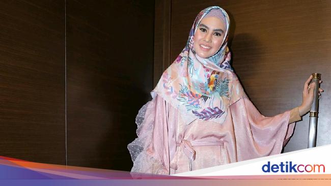 Kegelisahan Kartika Putri Dalam Hidup Nyaman Sebelum Hijrah