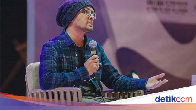 Kultum Ustaz Hanan Attaki Inilah Manusia Yang Selalu Diingat Allah Kultum Ustaz Hanan Attaki Inilah Manusia Yang Selalu Diingat Allah