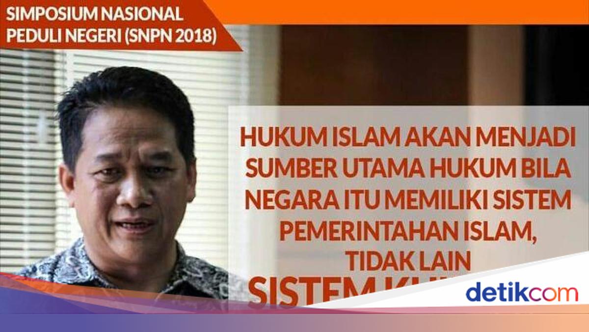 Indoneziyada yalangoch qizlar