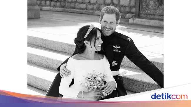 Usai Bulan Madu, Pangeran Harry Jalan-jalan Tanpa Cincin Kawin