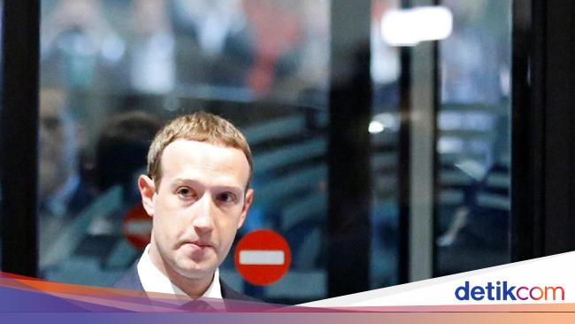 Kisah Mark Zuckerberg Gabung Grup Meme Harvard di Facebook