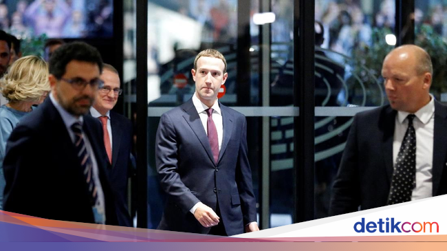 Investor Facebook Ingin Mark Zuckerberg Mundur