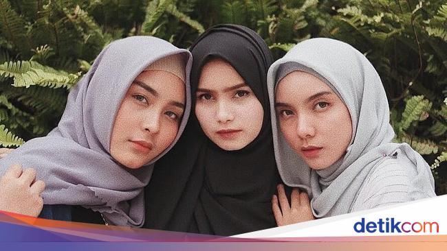 Foto Deretan Hijabers Cantik Yang Masuk Manajemen Selebgram Awkarin