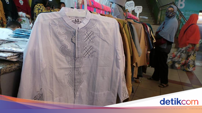 Ini Bedanya Koko Black Panther di Pasar Tanah Abang dan  Ini Bedanya Koko Black Panther di Pasar Tanah Abang dan