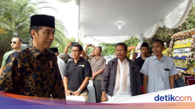 Jokowi Melayat Cendekiawan Muslim Dawam Rahardjo