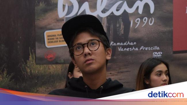 Masa Kecil Iqbaal Ramadhan Jarang Mandi dan Sering Dibully ...