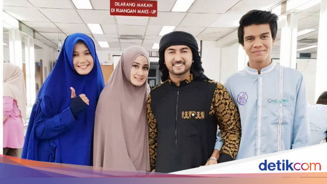 Cerai dari Putri Aisyah, Kini Ada Yuyun Wahyuni yang Dampingi Ustad Al
