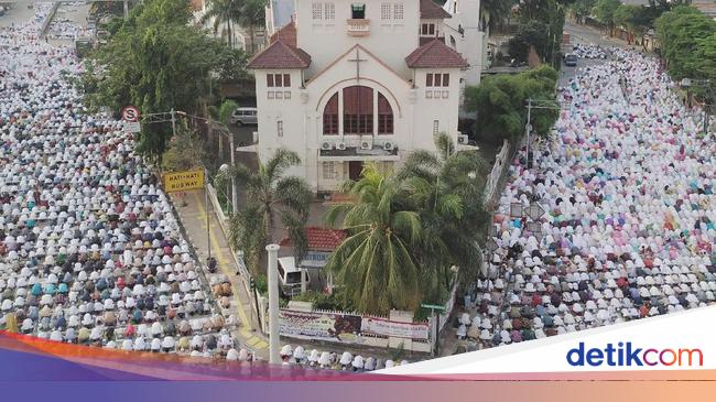 Idul Fitri Dan Lebaran 2021 Ini 7 Amalan Sunnah Sebelum Sholat Ied Idul Fitri Dan Lebaran 2021 Ini 7 Amalan Sunnah Sebelum Sholat Ied