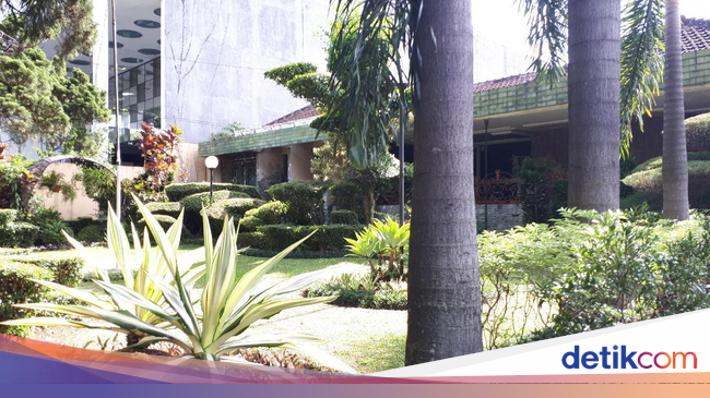 Benarkah Harga Rumah Nenek Raffi Ahmad Rp 100 Miliar Benarkah Harga Rumah Nenek Raffi Ahmad Rp 100 Miliar