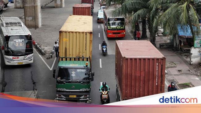 banyak akses jalan ditutup pengusaha