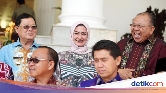 Melihat Gaya  Bupati se Indonesia Saat Berkumpul di  Istana 
