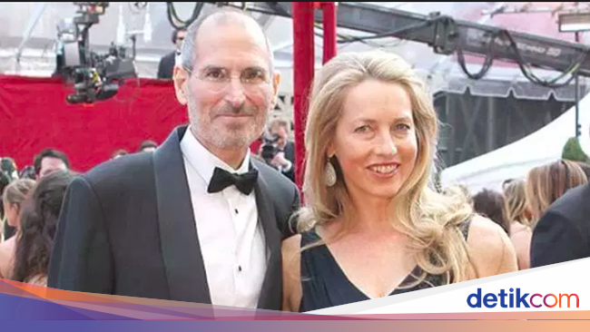 Janda dan Anak Kandung Steve Jobs Bertengkar