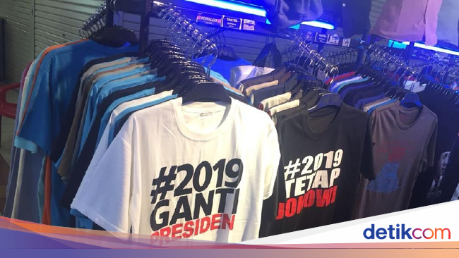  Kaos  2019GantiPresiden dan 2019Tetap Jokowi Dijual 