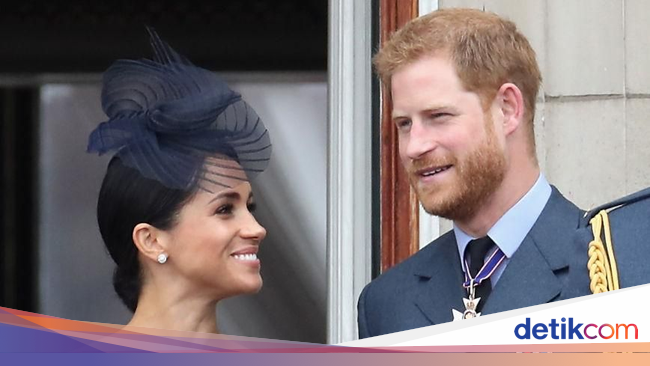 Ungkapan Tak Terduga Pangeran Harry untuk Sang Ibu Tiri 