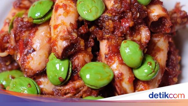 Huahh! Tambah Semangat Makan Pakai Sambal Pete yang Sedap 