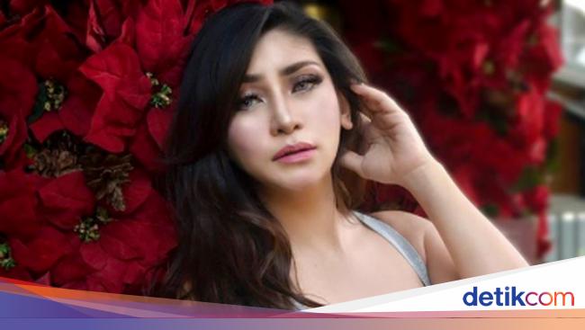 Seksi Abis! Foto Maternity Baby Margaretha