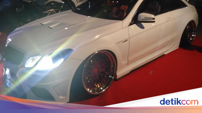 Mercedes Benz E 250 Keren dari Malang 