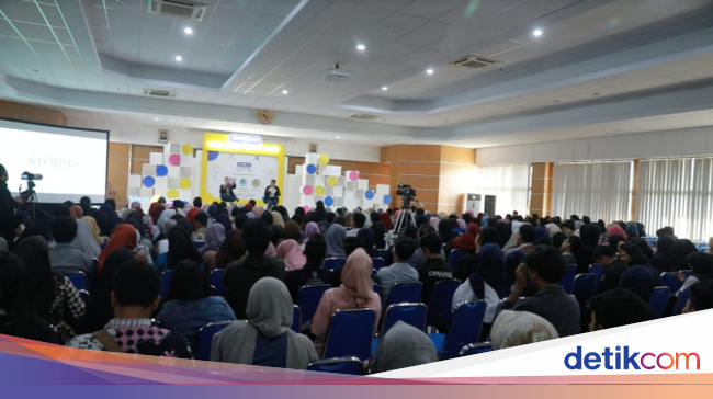 Seru dan Meriah! Creativepreneur Talk 2018 di UPI Bandung