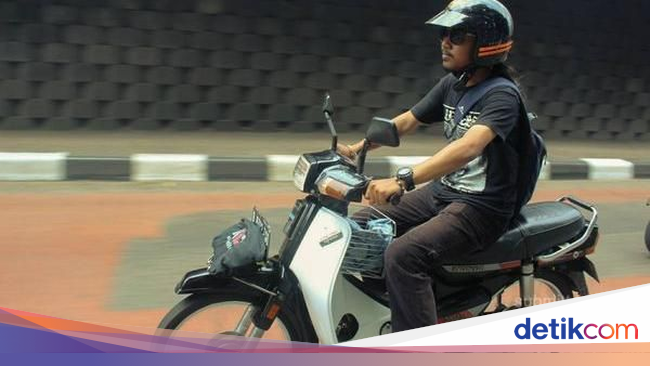 Di Jalanan Indonesia Masih Banyak Motor Jadul Wara Wiri