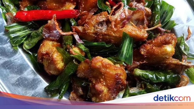 Harum Berempah Ayam Tangkap Plus Nasi Putih Enak Buat 