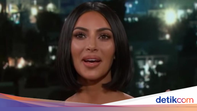 Penyesalan Kim Kardashian Setelah Potong Rambut Jadi Pendek Penyesalan Kim Kardashian Setelah Potong Rambut Jadi Pendek