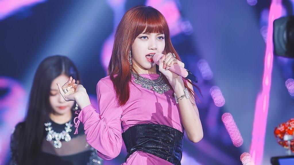 Tiba Di Indonesia, Lisa 'BLACKPINK' Dikerubuti Fans