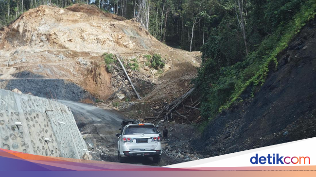 Fortuner Jadi Angkot di Papua, Spesifikasinya Sama Saja Kok!