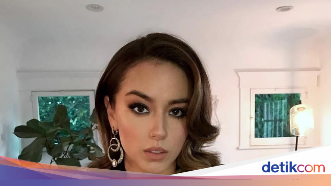 Potret Chloe Bennet, Pacar YouTuber Rusuh Logan Paul