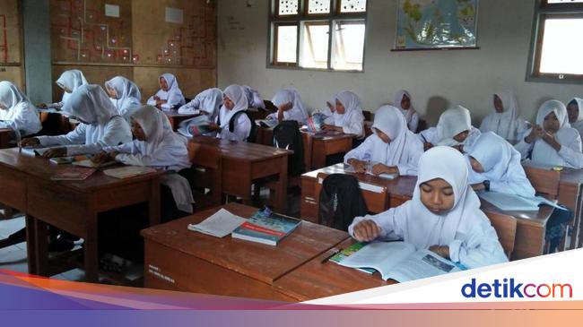 Sekolah Di Ponpes Ini Seluruh Santri Tak Dipungut Biaya Sampai Lulus