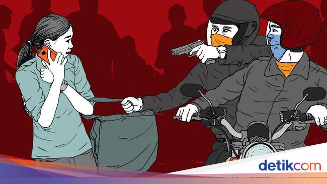 Viral Ibu-ibu Naik Motor Kena Jambret di Cipayung Jaktim, Polisi Selidiki