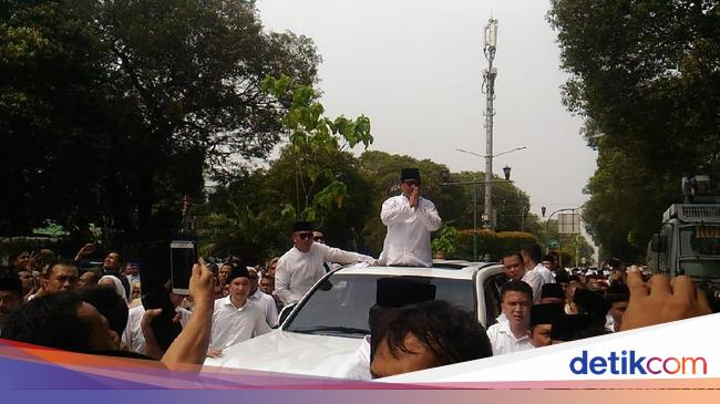 Soal Mobil Mewah Prabowo Subianto yang Ada Sunroof nya
