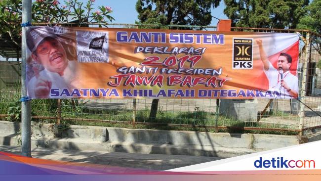 Spanduk Pks Hti Dukung 2019gantipresiden Mejeng Di Bandung