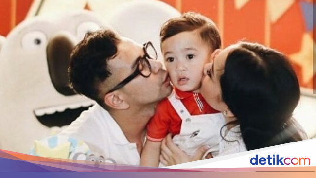 Raffi Ahmad Hijrah untuk Jadi Panutan Rafathar, Ini Makna 