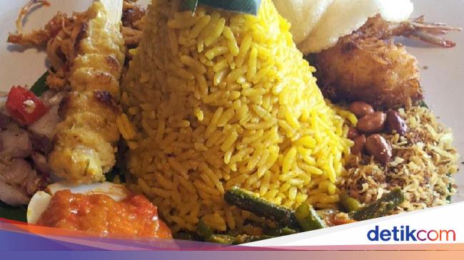 Bagaimana Cara Bikin Nasi Kuning Buat Tumpeng