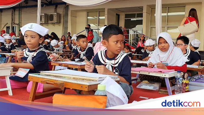 Meriahkan HUT  RI  Ratusan Anak  Lomba Gambar  Kapal