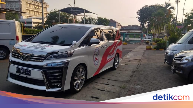  Mobil  Mewah  Berkelir Merah Putih Ramaikan Asian Games 2019