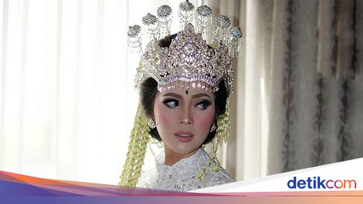 Tok! Raya Kitty Resmi Cerai dari Abid Zia