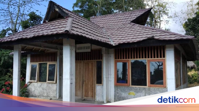Rumah Tahan Gempa Mulai Dibangun di Lombok Rumah Tahan Gempa Mulai Dibangun di Lombok