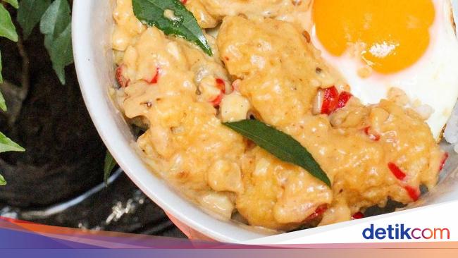 Yuk, Cicip Rice Bowl Ayam Saus Telur Asin hingga Betutu 