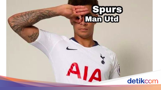 Dibantai Tottenham, MU Jadi Sasaran Meme Kejam