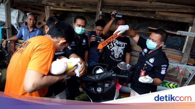 Rekonstruksi Ada Fakta Baru Bayi Tewas di Jok Motor Mojokerto Rekonstruksi Ada Fakta Baru Bayi Tewas di Jok Motor Mojokerto