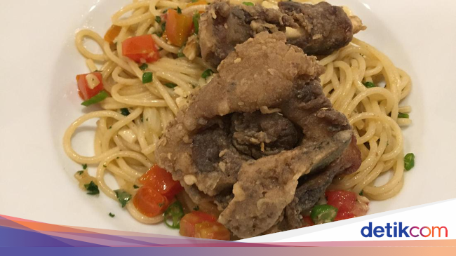 Resto Tigapuluh: Uniknya Spaghetti Buntut Goreng yang 