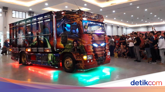 Truk Avengers Pengangkut Telur Jadi Jawara Modifikasi Truk Avengers Pengangkut Telur Jadi Jawara Modifikasi